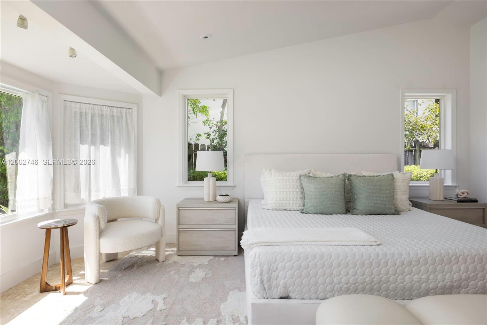 255 Ridgewood Rd Key Biscayne, FL 33149