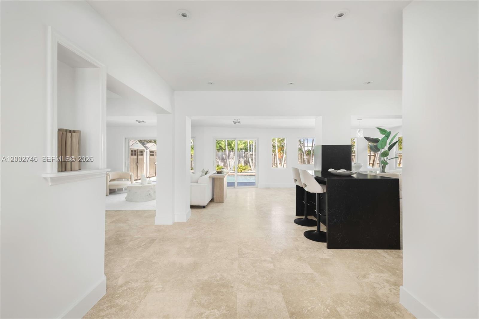 255 Ridgewood Rd Key Biscayne, FL 33149