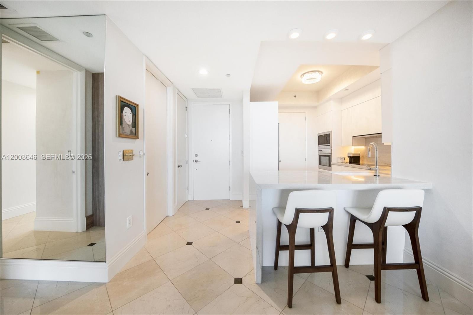 100 S Pointe Dr #702 Miami Beach, FL 33139