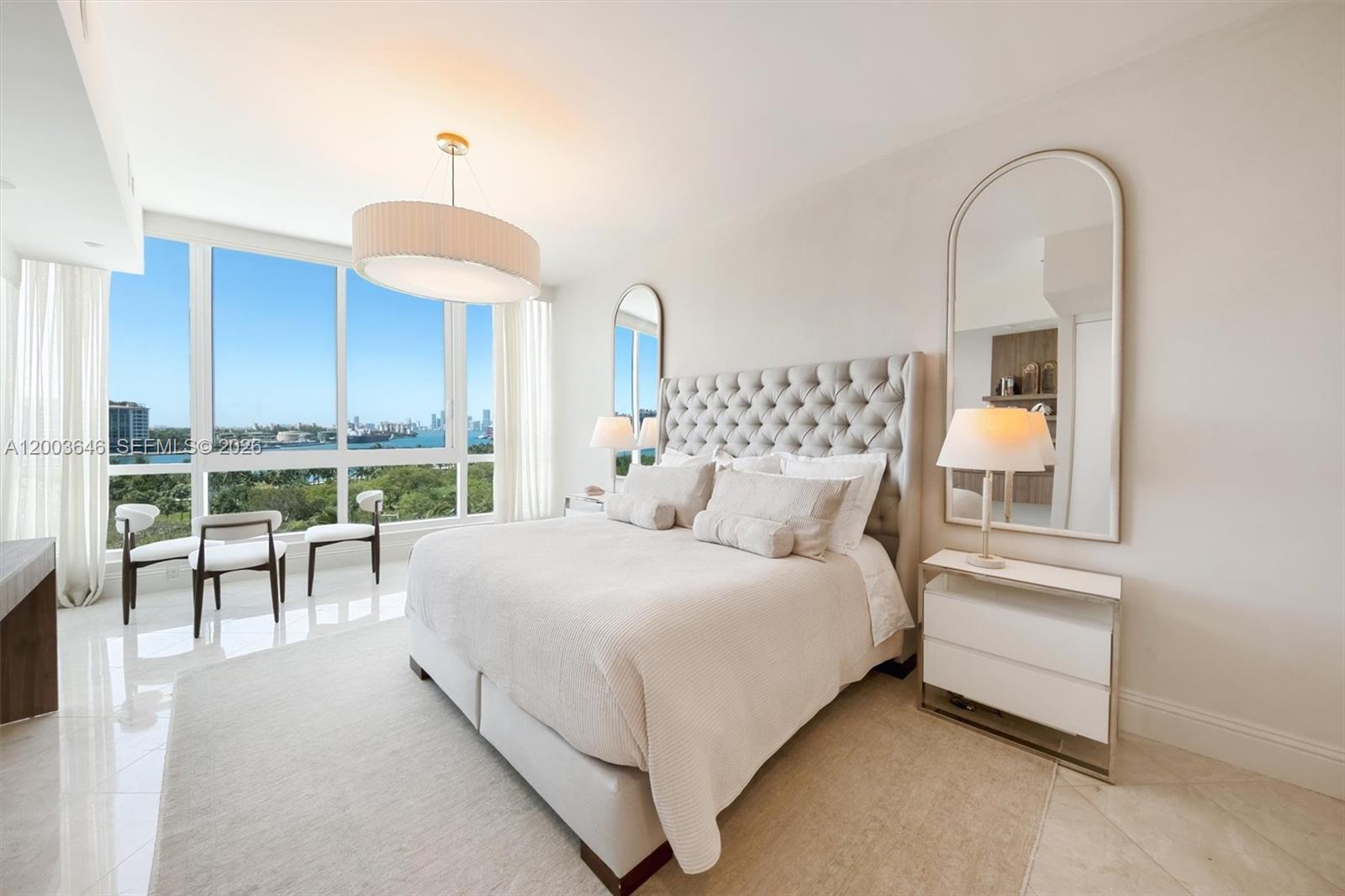 100 S Pointe Dr #702 Miami Beach, FL 33139