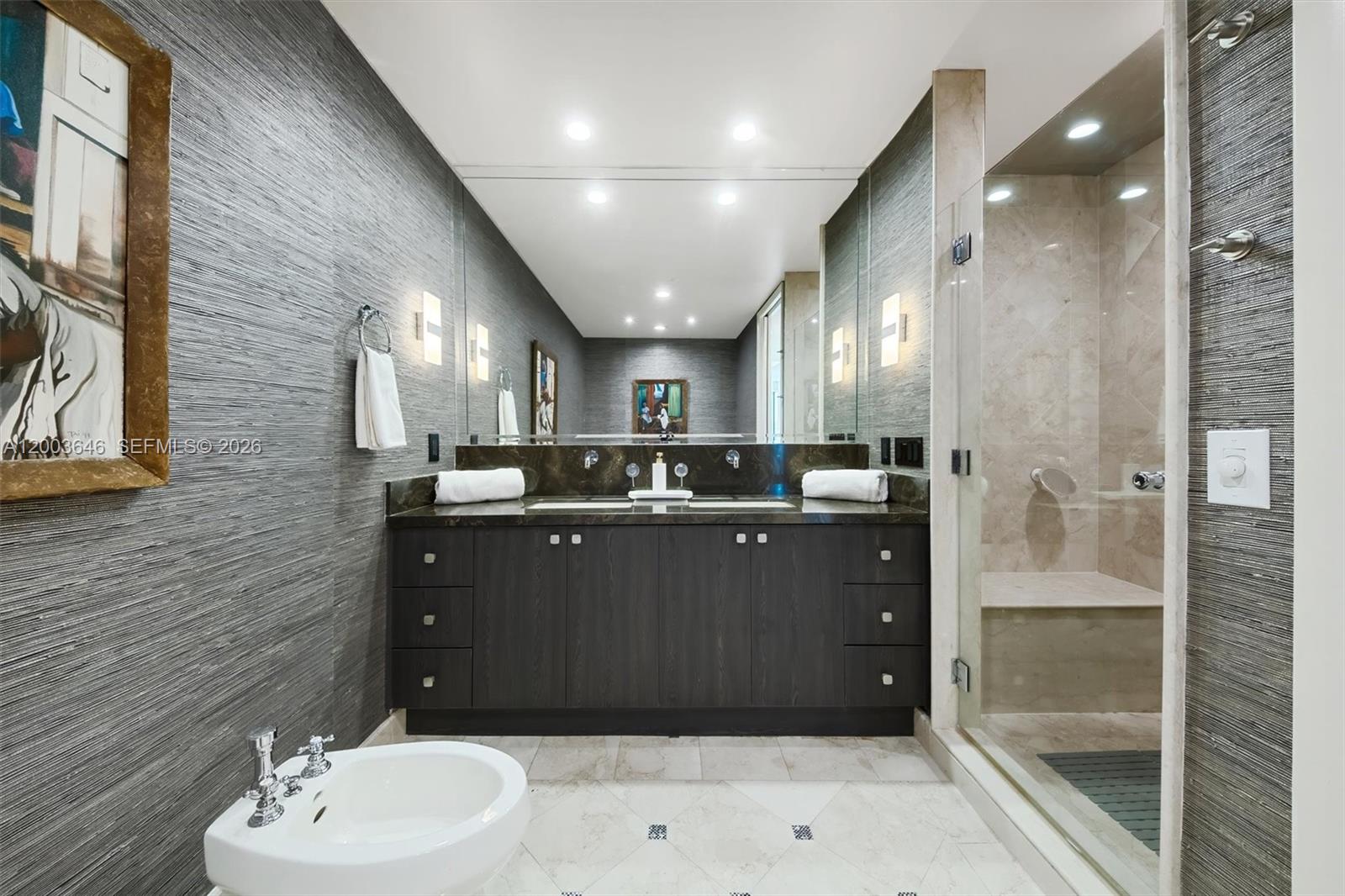 100 S Pointe Dr #702 Miami Beach, FL 33139