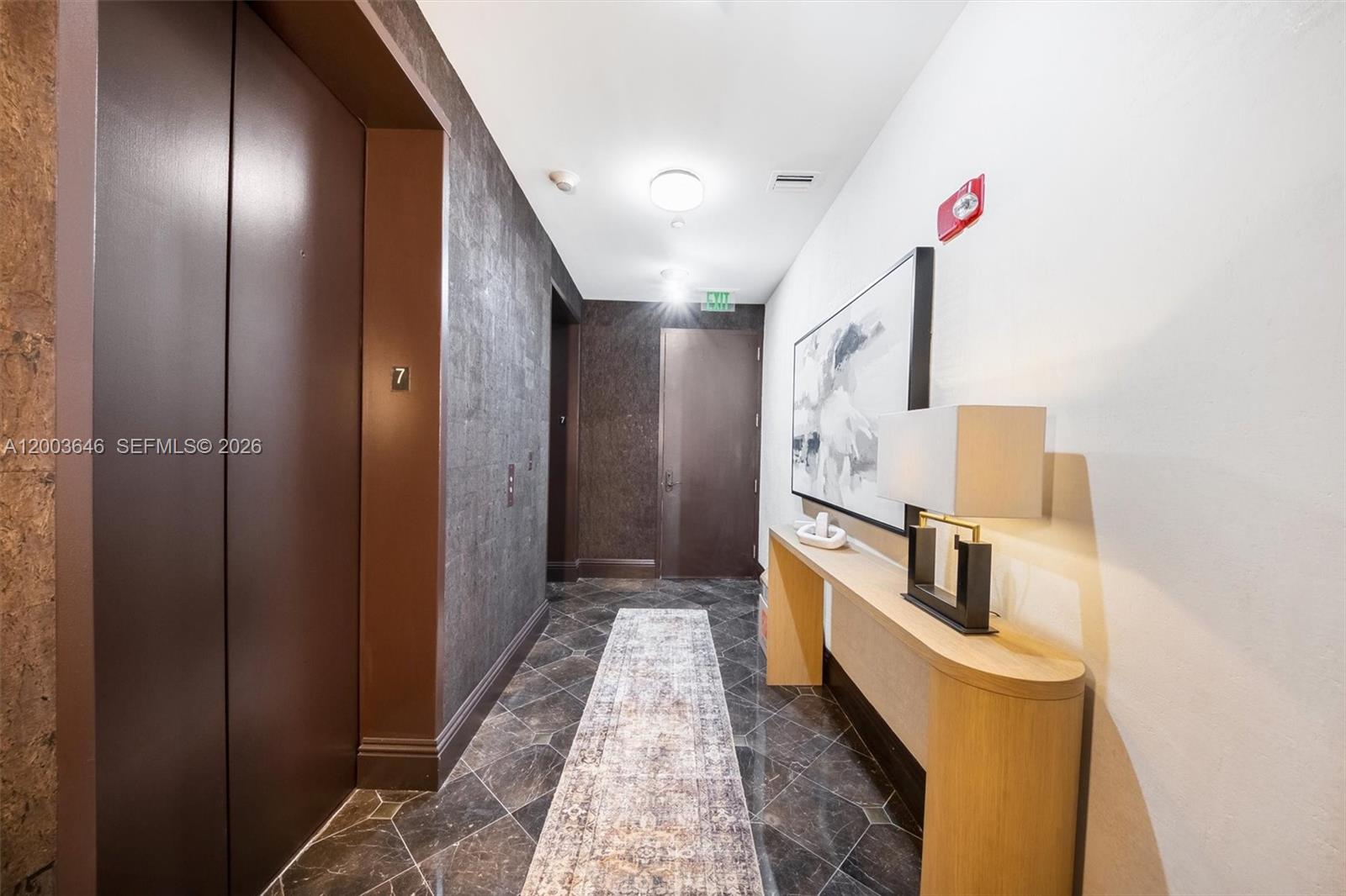 100 S Pointe Dr #702 Miami Beach, FL 33139