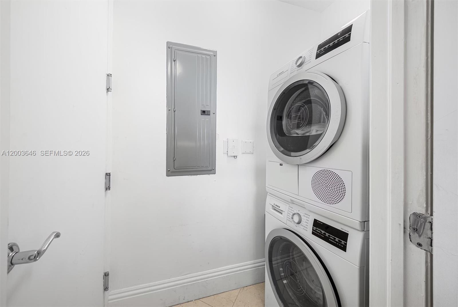 100 S Pointe Dr #702 Miami Beach, FL 33139