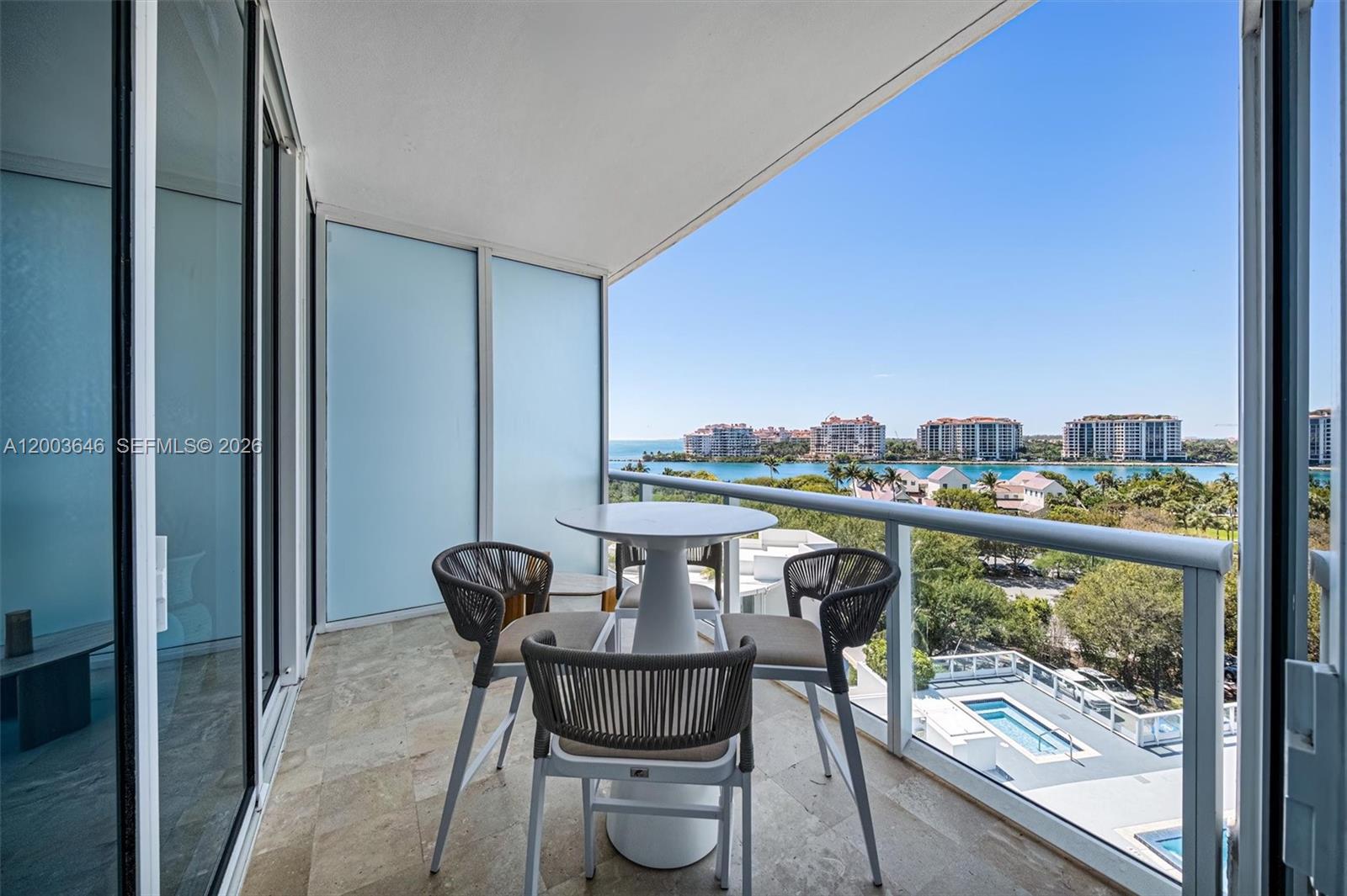 100 S Pointe Dr #702 Miami Beach, FL 33139