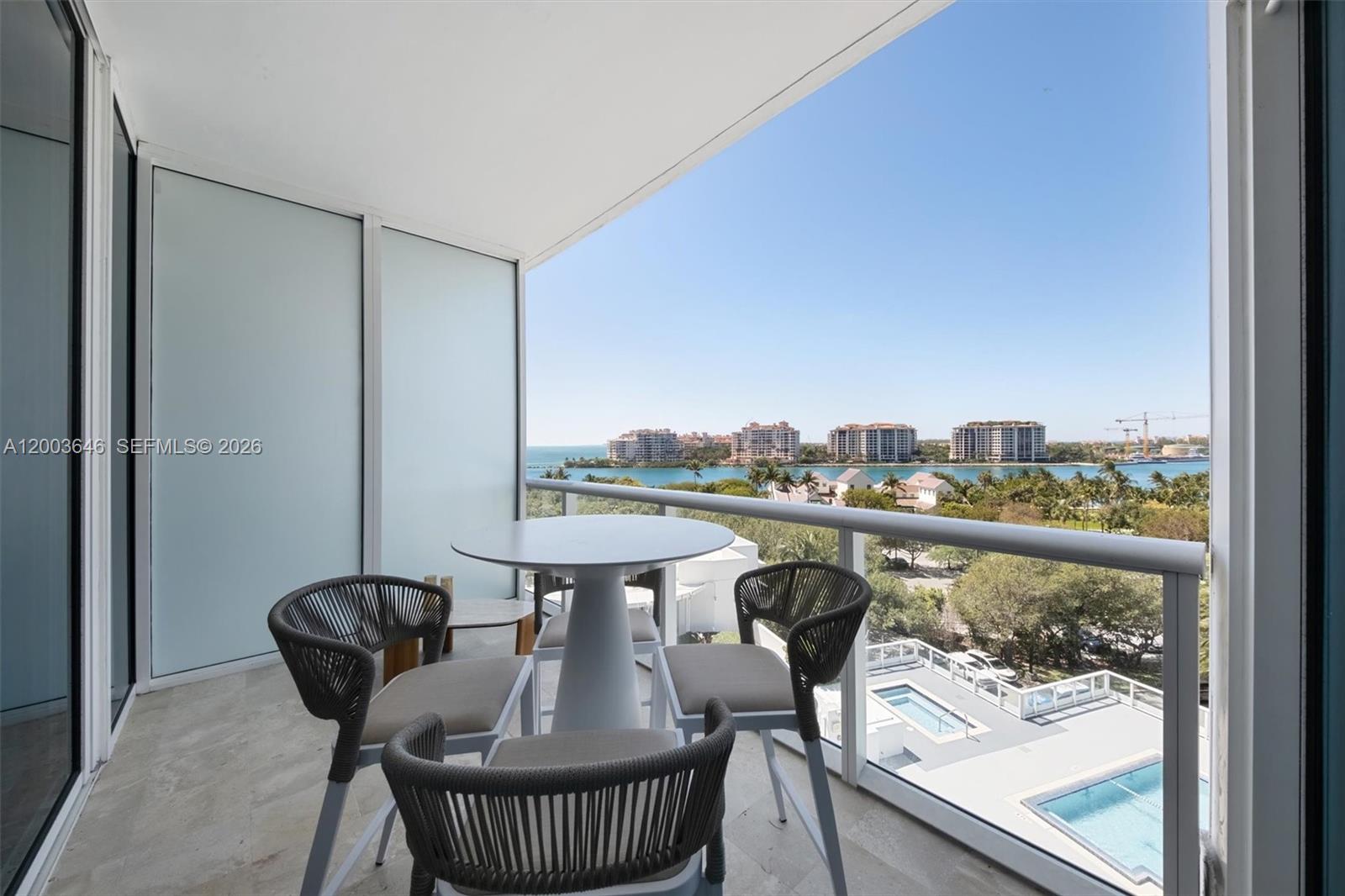 100 S Pointe Dr #702 Miami Beach, FL 33139