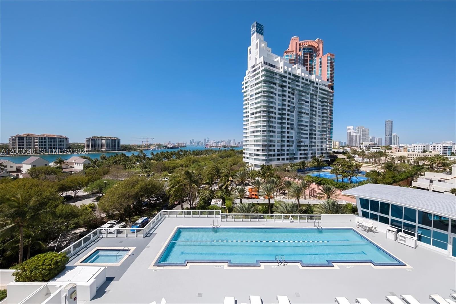 100 S Pointe Dr #702 Miami Beach, FL 33139