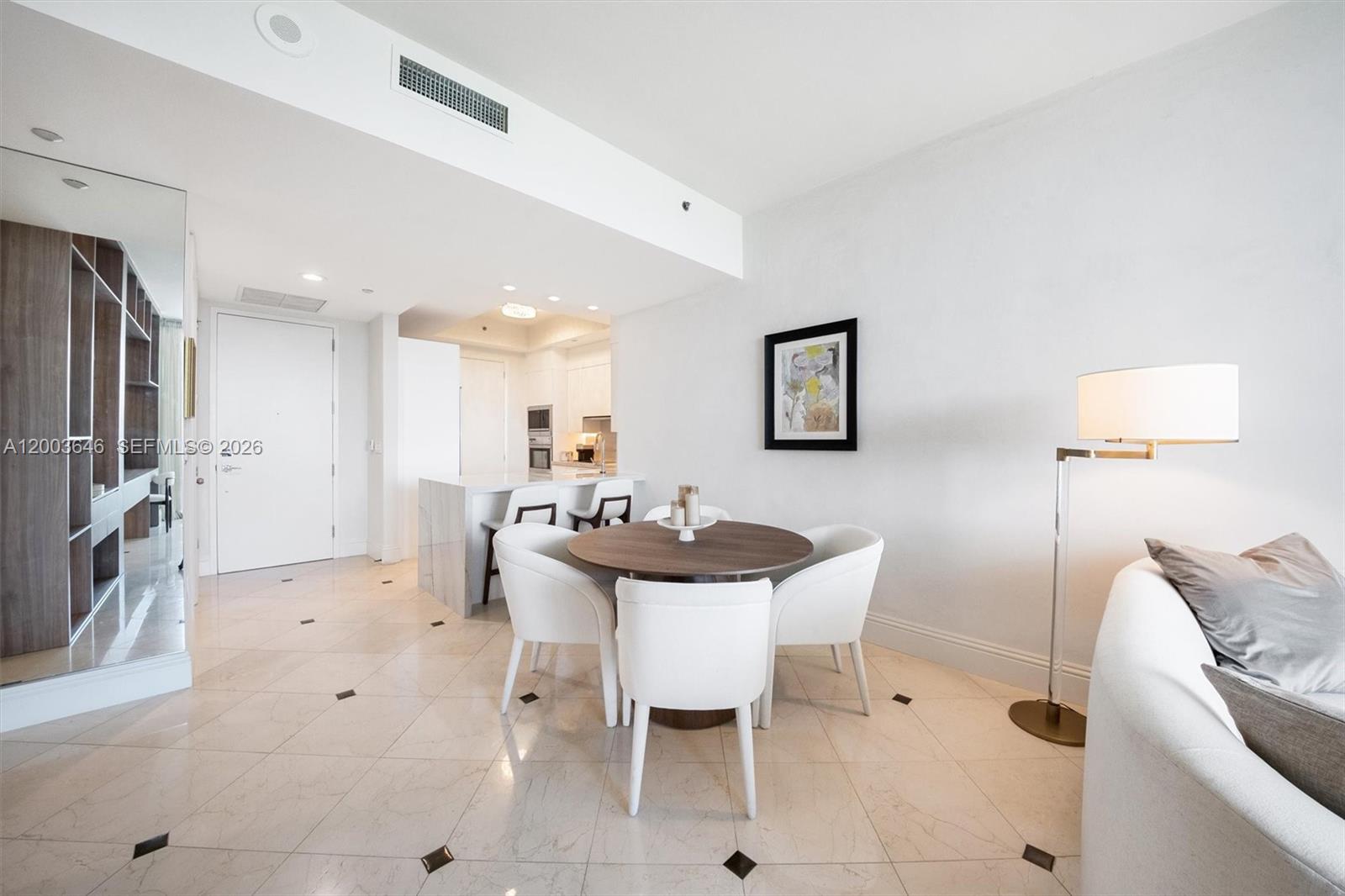 100 S Pointe Dr #702 Miami Beach, FL 33139