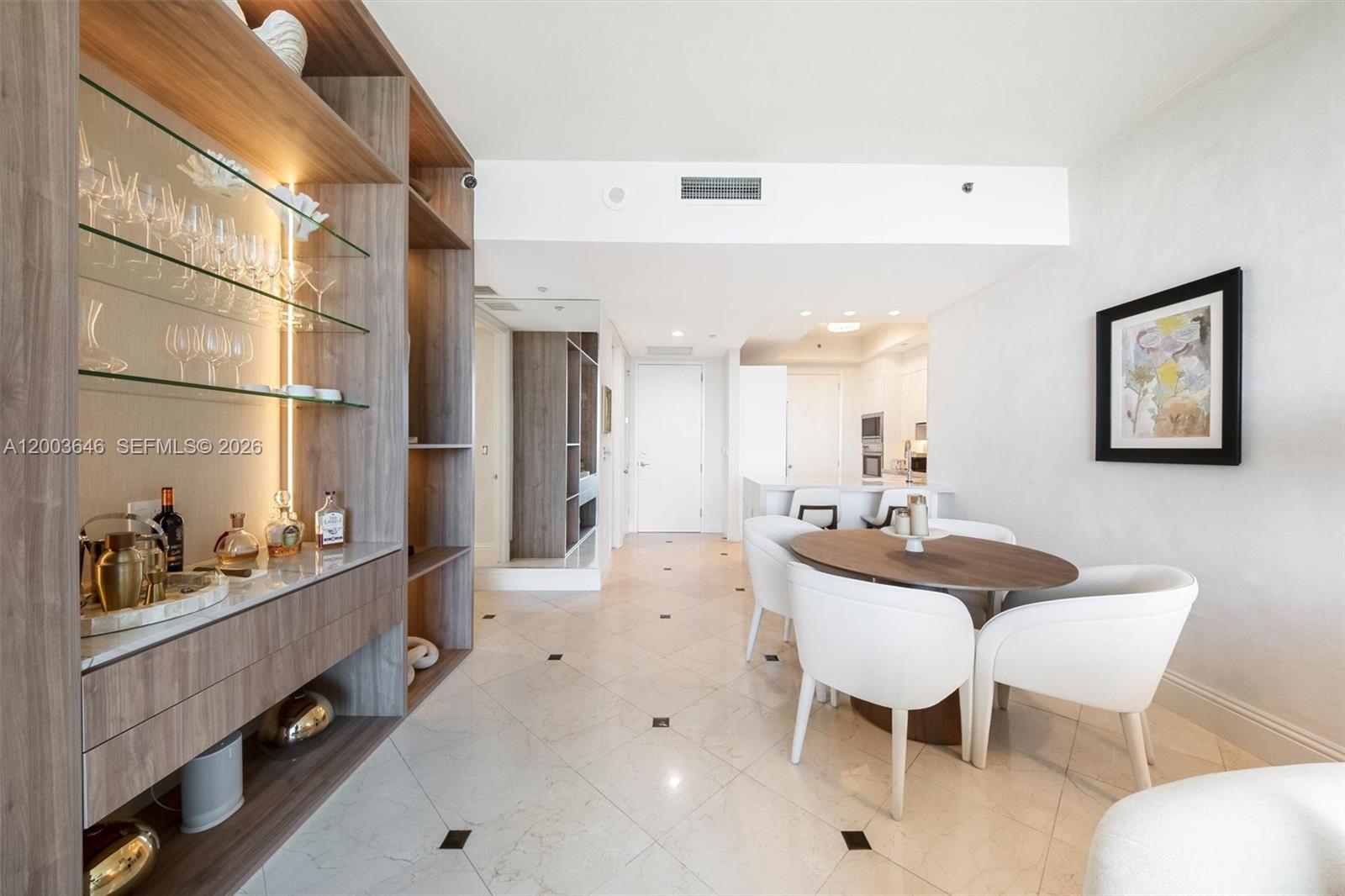 100 S Pointe Dr #702 Miami Beach, FL 33139