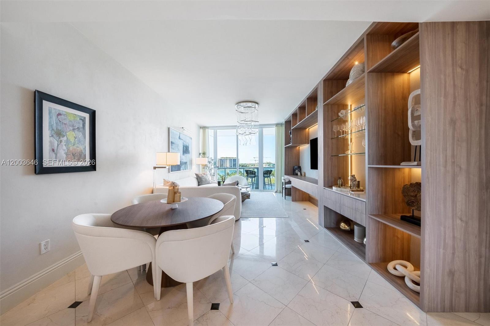 100 S Pointe Dr #702 Miami Beach, FL 33139