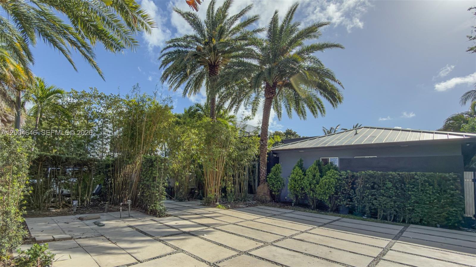 2440 N Shore Ter Miami Beach, FL 33141