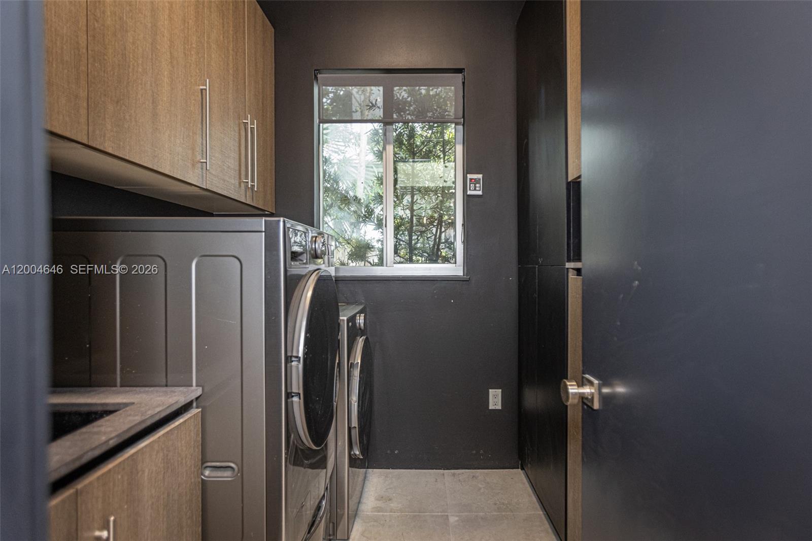 2440 N Shore Ter Miami Beach, FL 33141