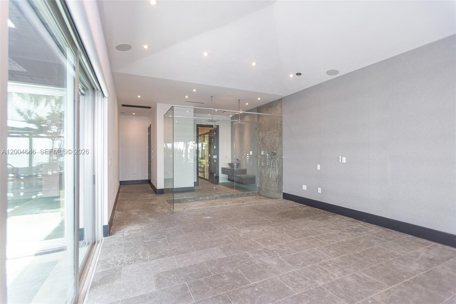 2440 N Shore Ter Miami Beach, FL 33141