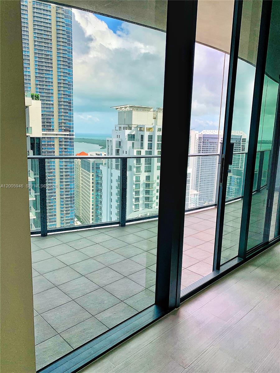 image Brickell Flatiron15