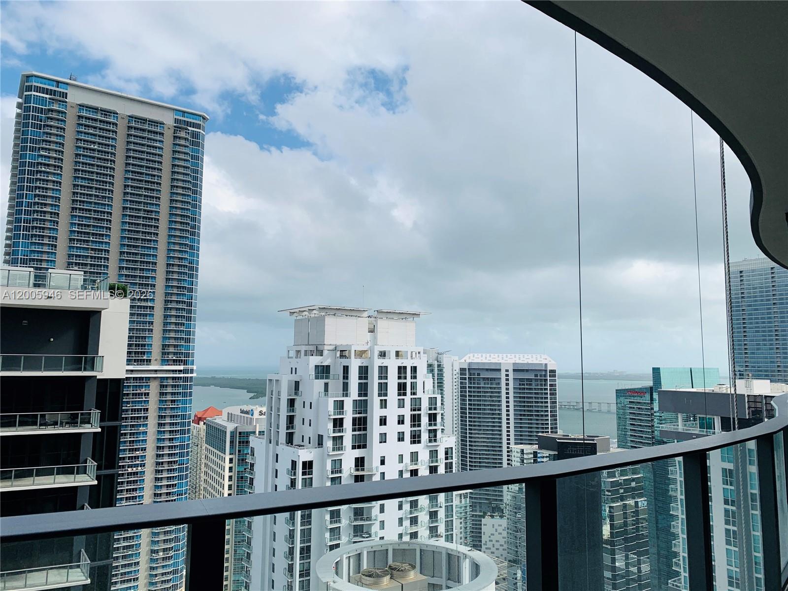 image Brickell Flatiron18