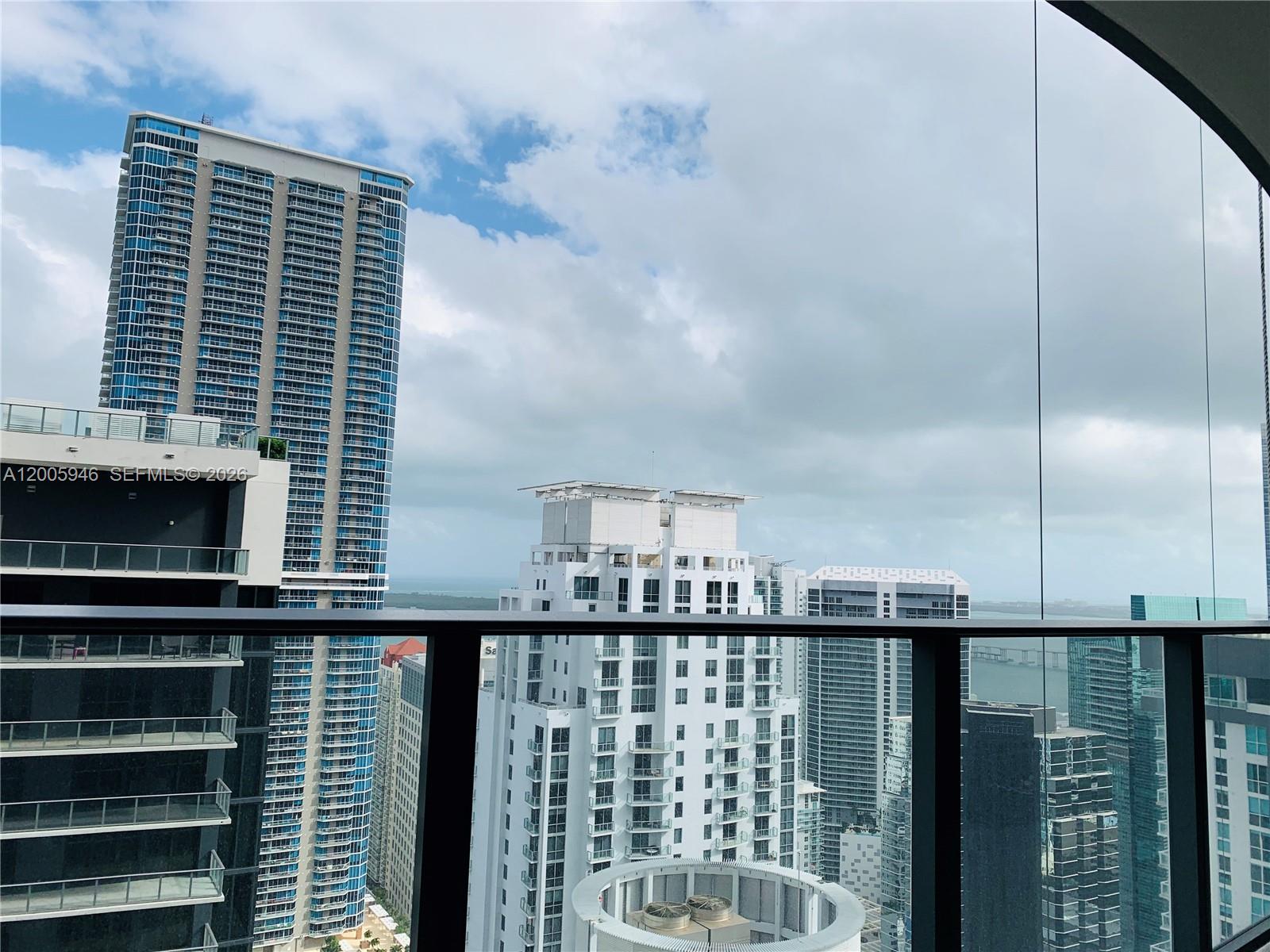 image Brickell Flatiron4