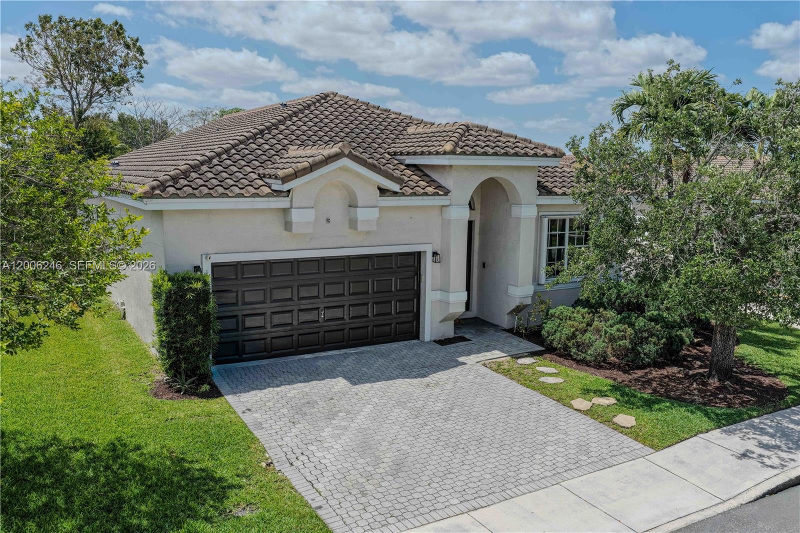 16284 NW 24th St