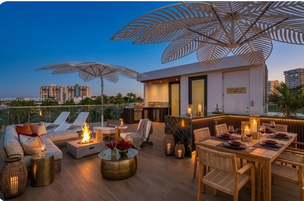 11 Century Ln Miami Beach, FL 33139