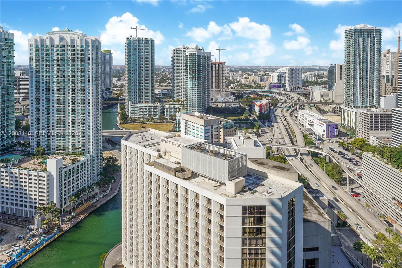 image Epic Residences22