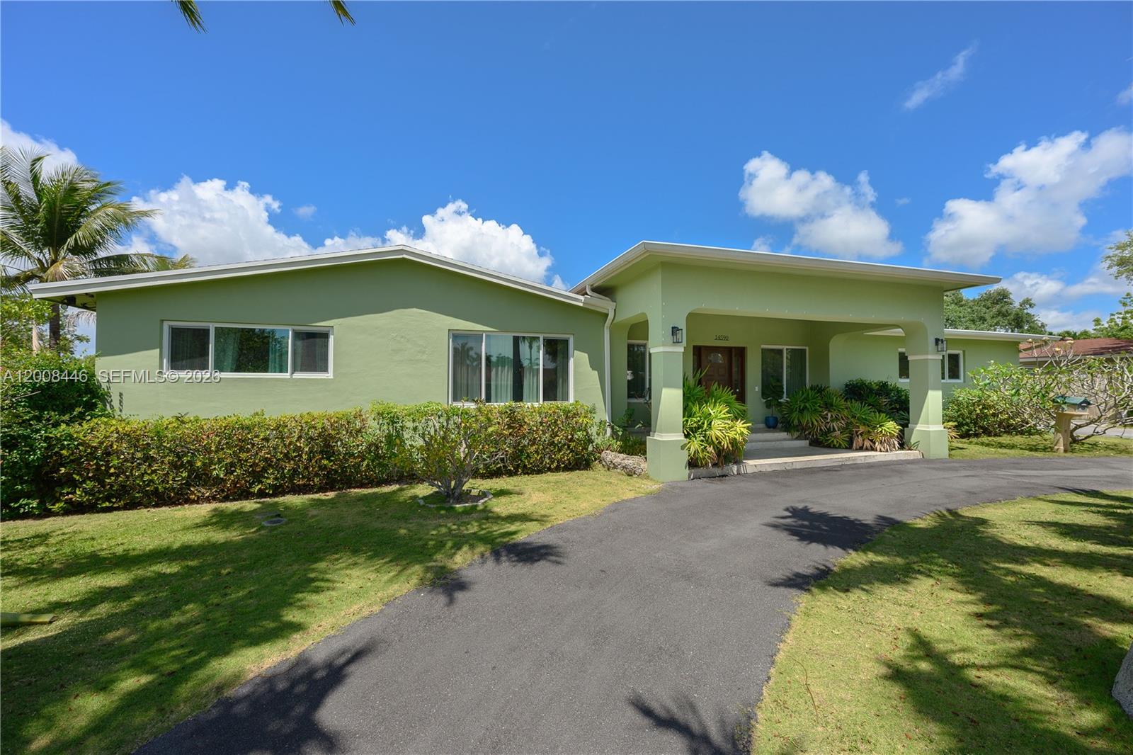 14590 SW 84th Ct Palmetto Bay, FL 33158