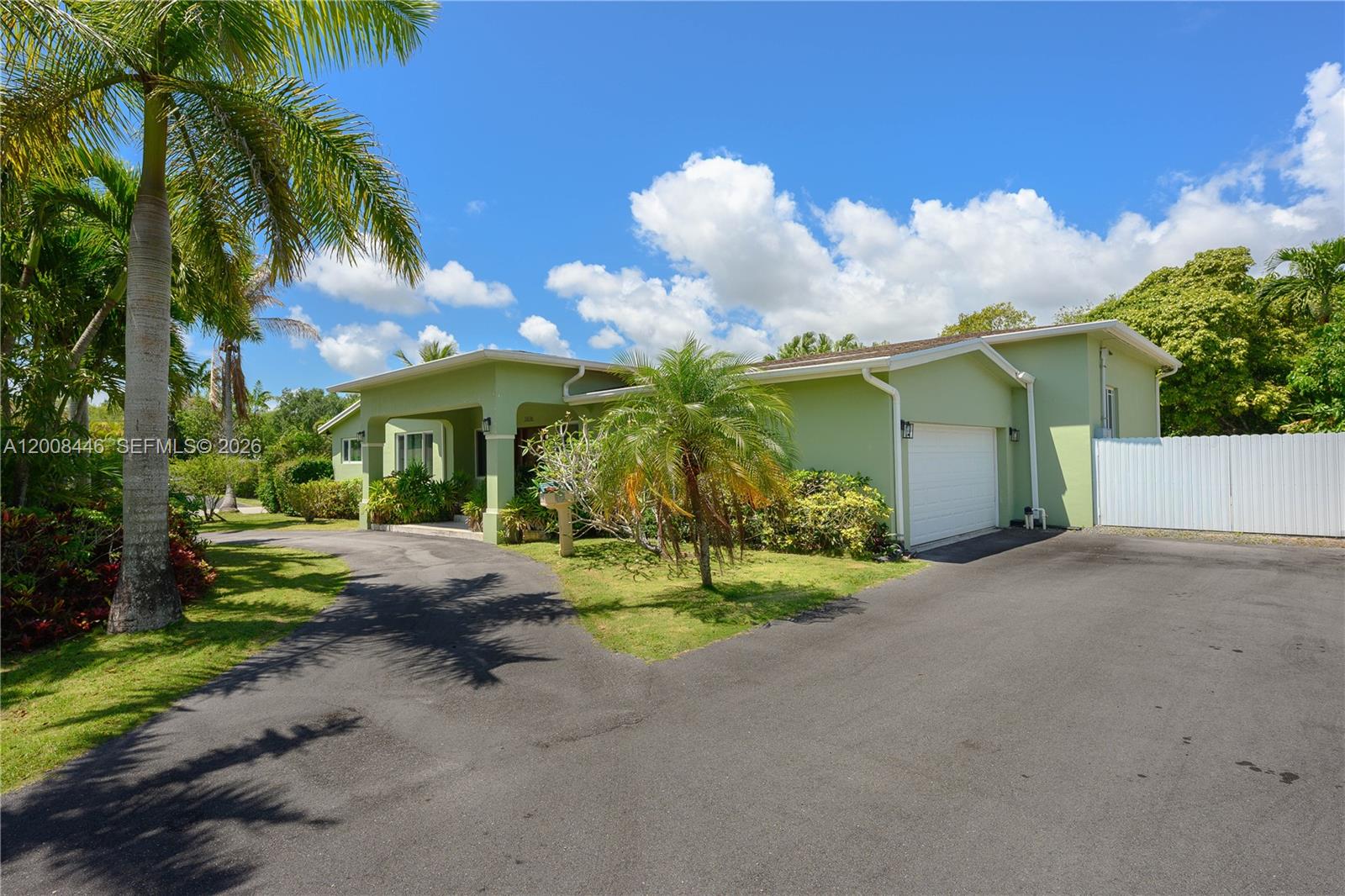 14590 SW 84th Ct Palmetto Bay, FL 33158