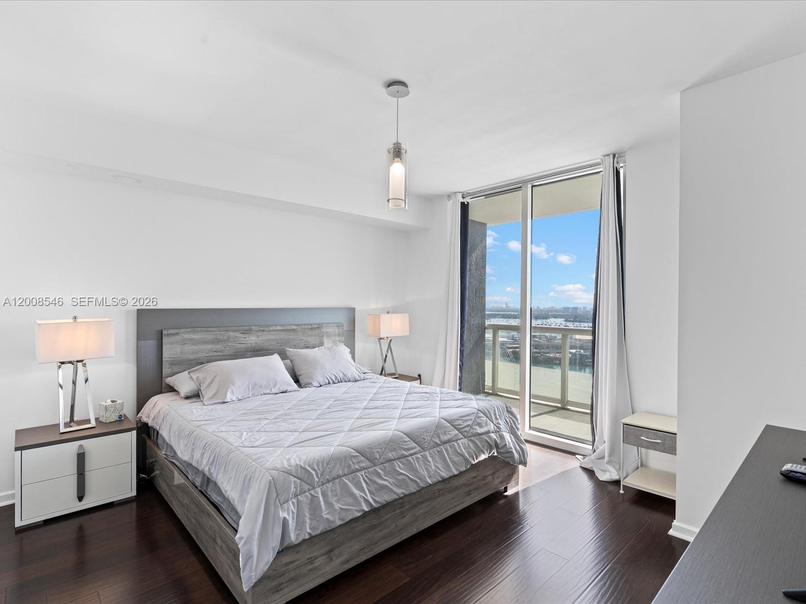 50 Biscayne Blvd #3308 Miami, FL 33132