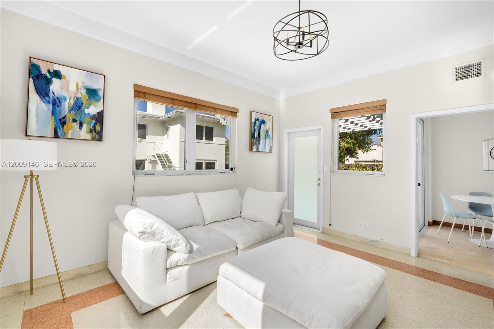 4340 Pine Tree Dr Miami Beach, FL 33140