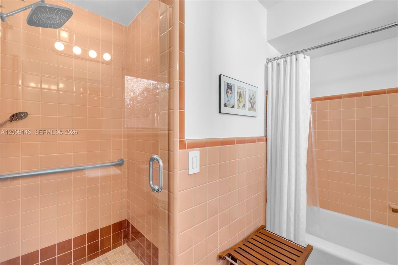 4340 Pine Tree Dr Miami Beach, FL 33140