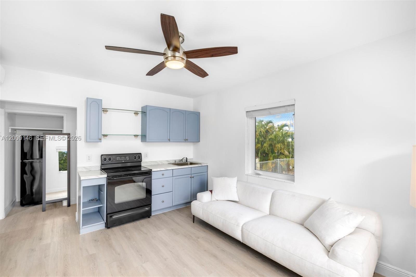 4340 Pine Tree Dr Miami Beach, FL 33140