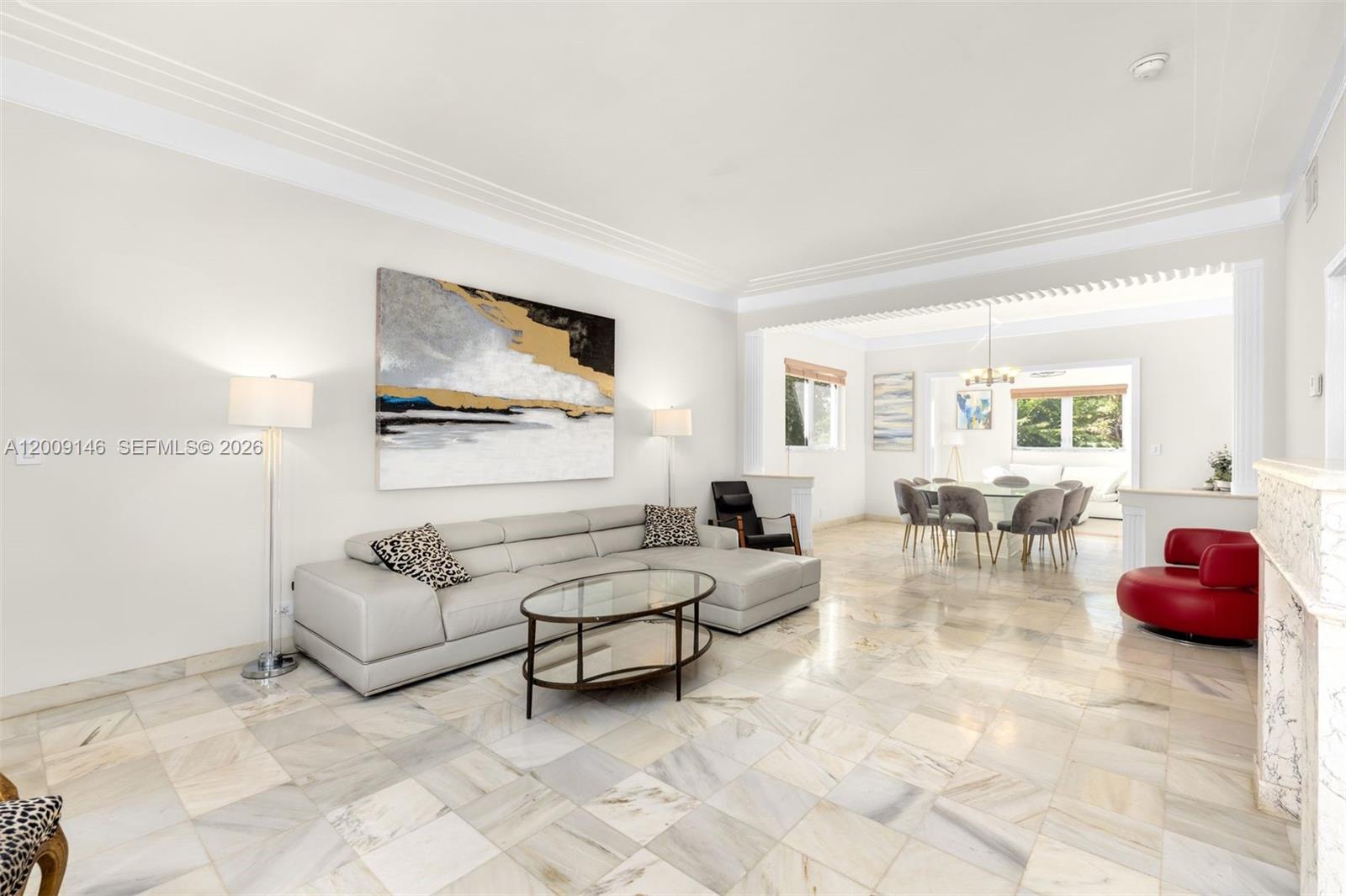 4340 Pine Tree Dr Miami Beach, FL 33140