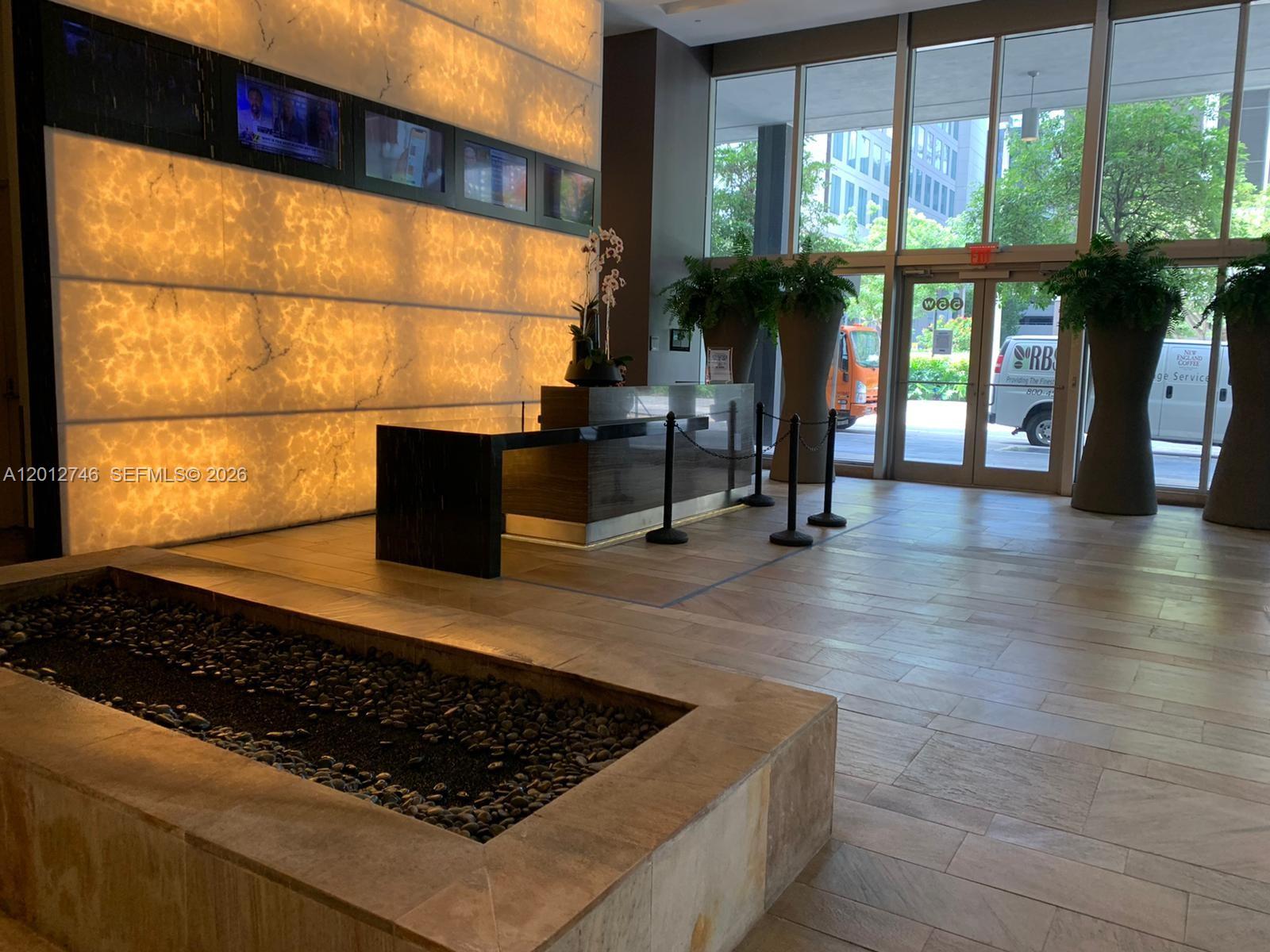 image 500 Brickell West18