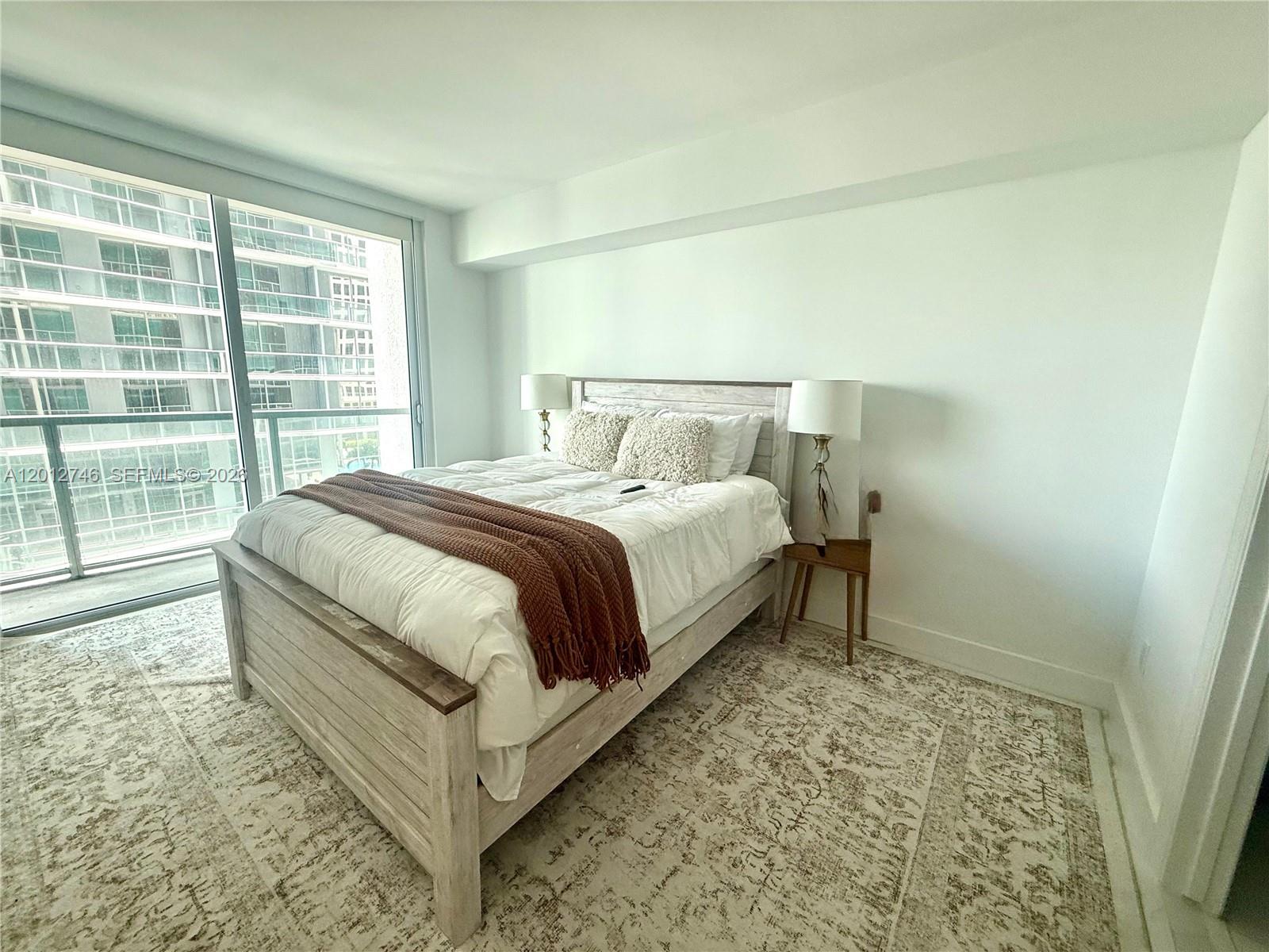image 500 Brickell West6