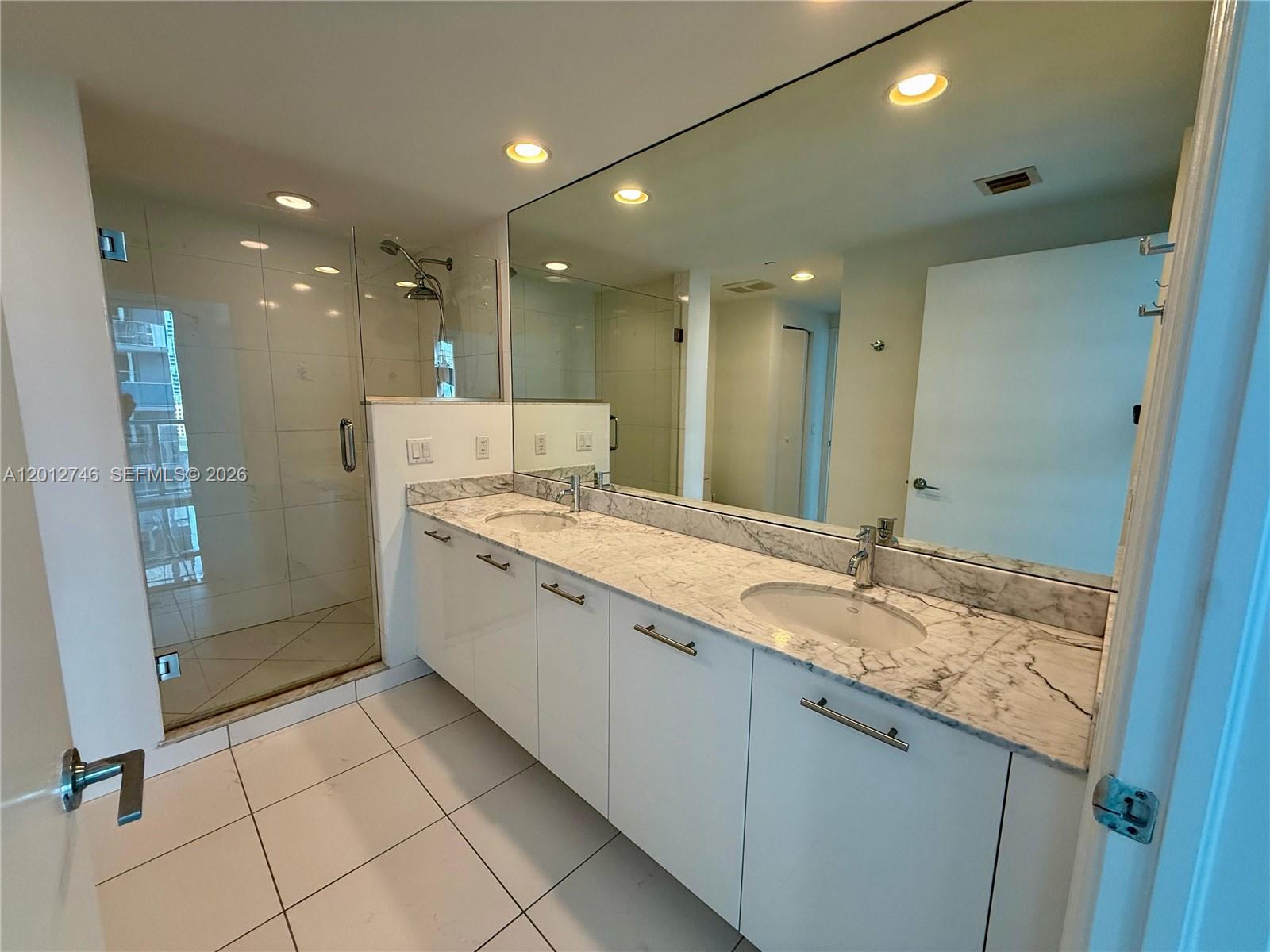 image 500 Brickell West8