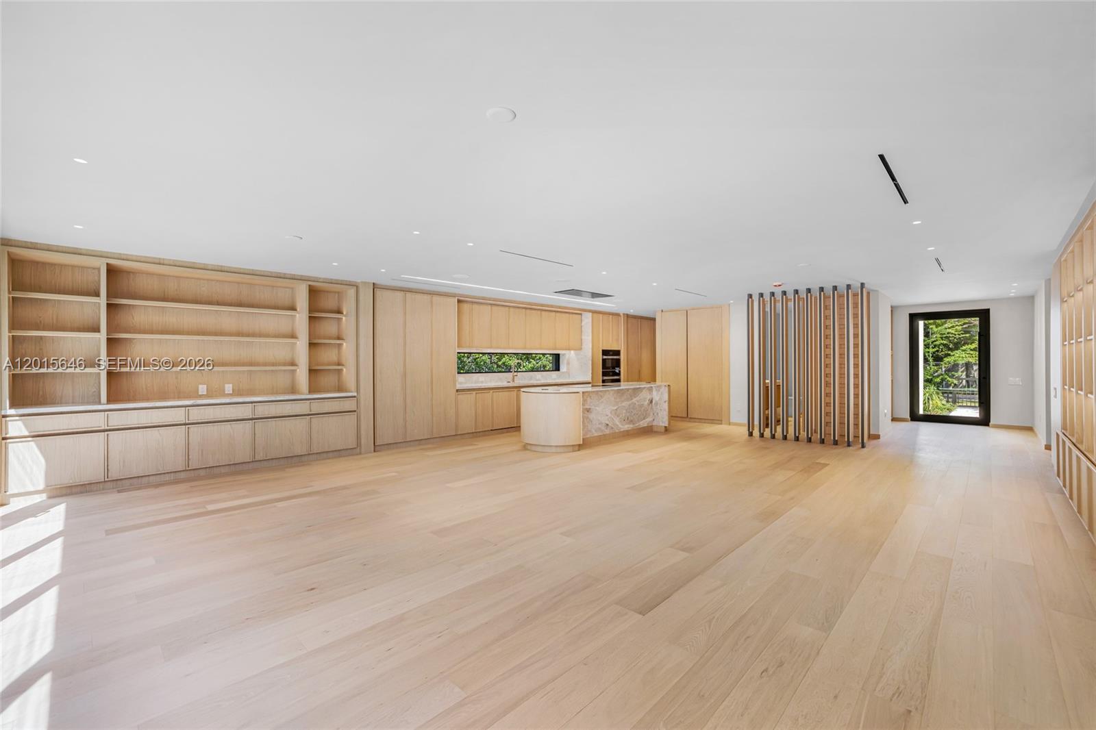 72 W Shore Dr W Miami, FL 33133