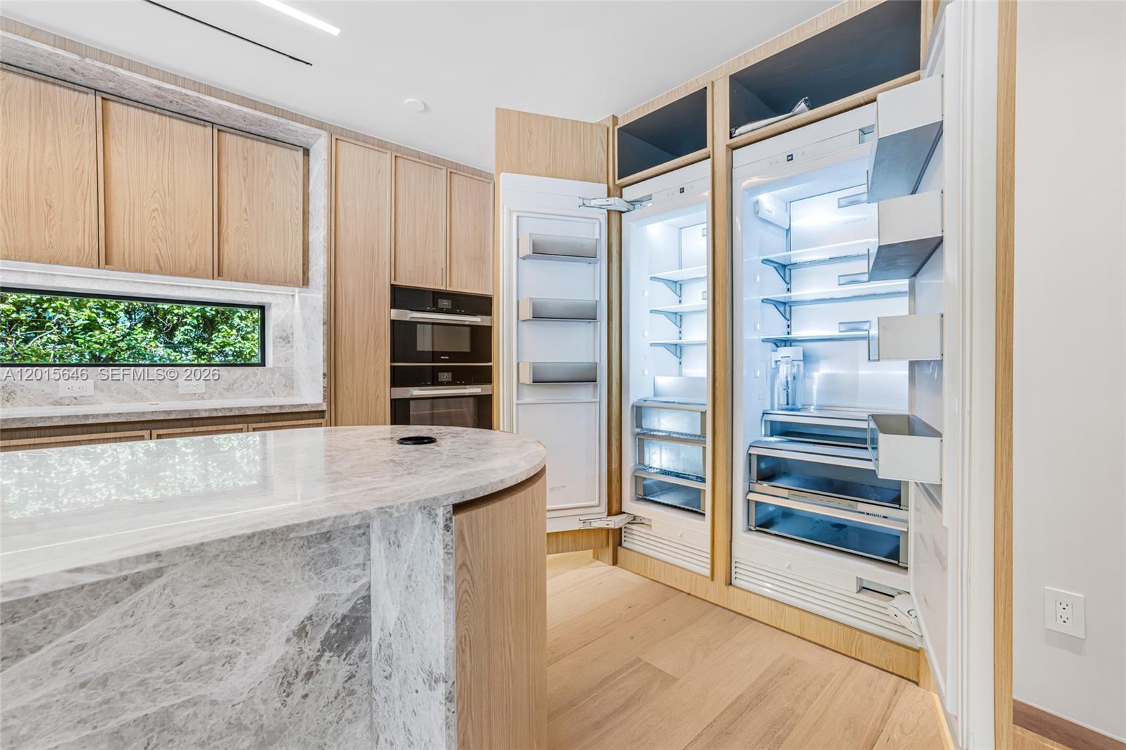 72 W Shore Dr W Miami, FL 33133