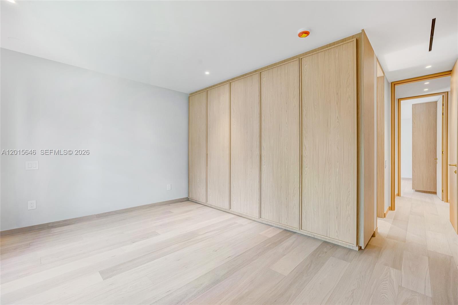72 W Shore Dr W Miami, FL 33133