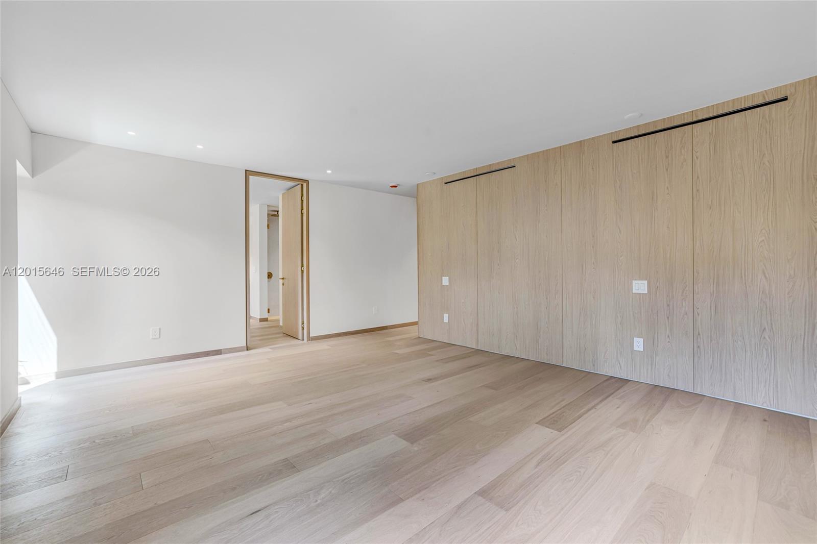 72 W Shore Dr W Miami, FL 33133