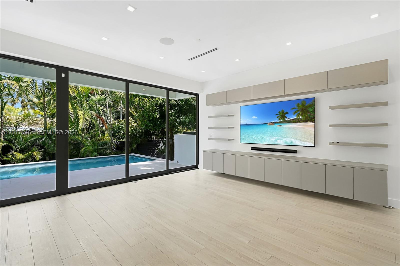 1311 Bay Dr Miami Beach, FL 33141