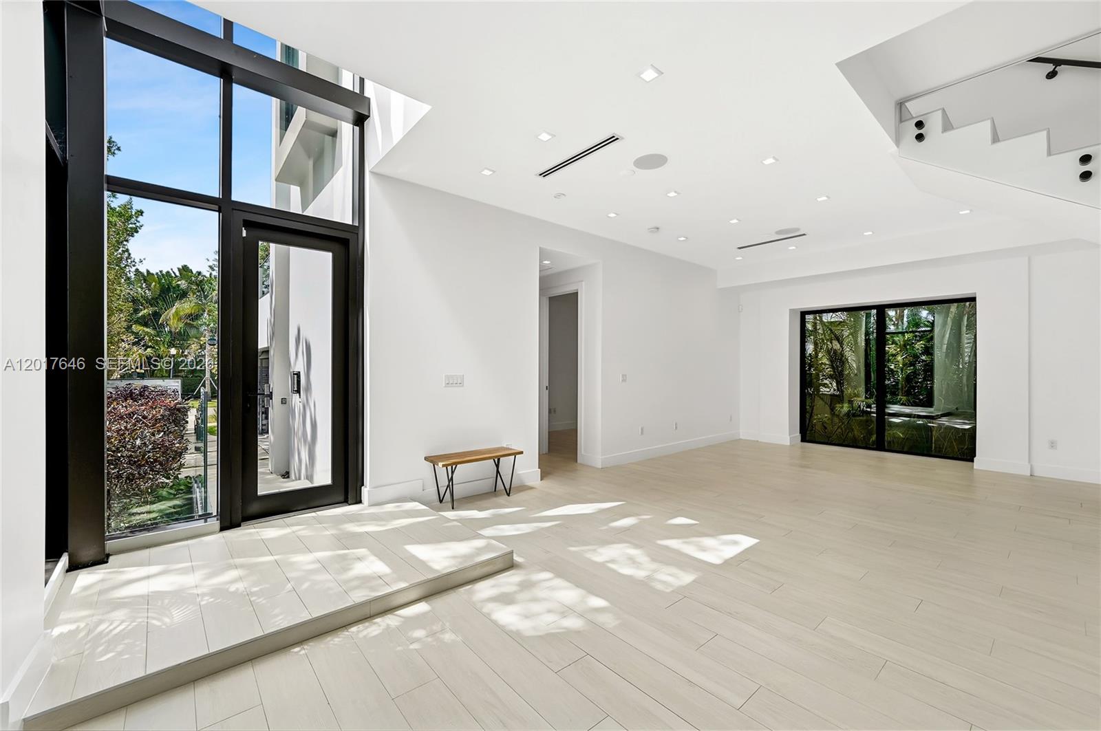 1311 Bay Dr Miami Beach, FL 33141