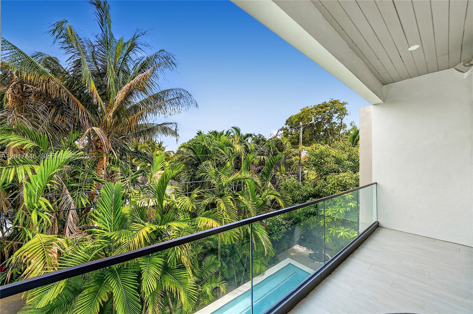 1311 Bay Dr Miami Beach, FL 33141