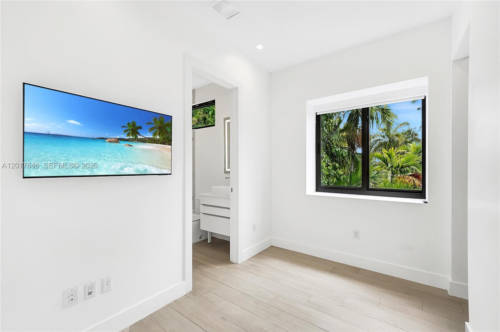 1311 Bay Dr Miami Beach, FL 33141