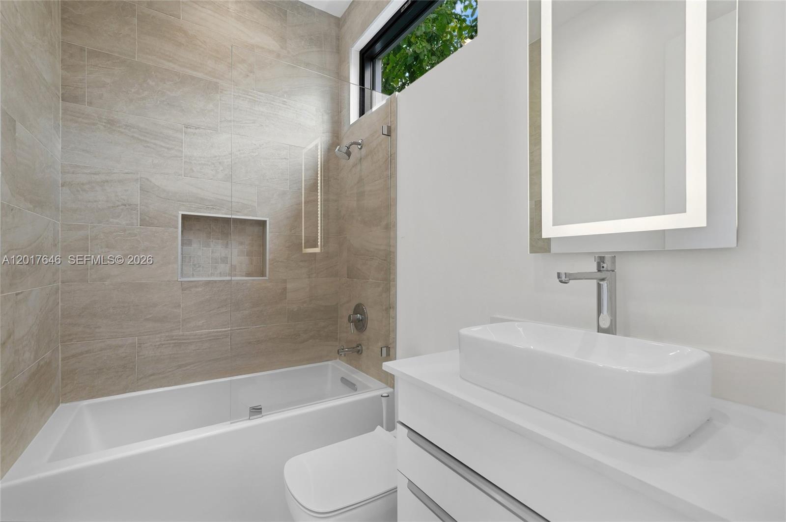 1311 Bay Dr Miami Beach, FL 33141