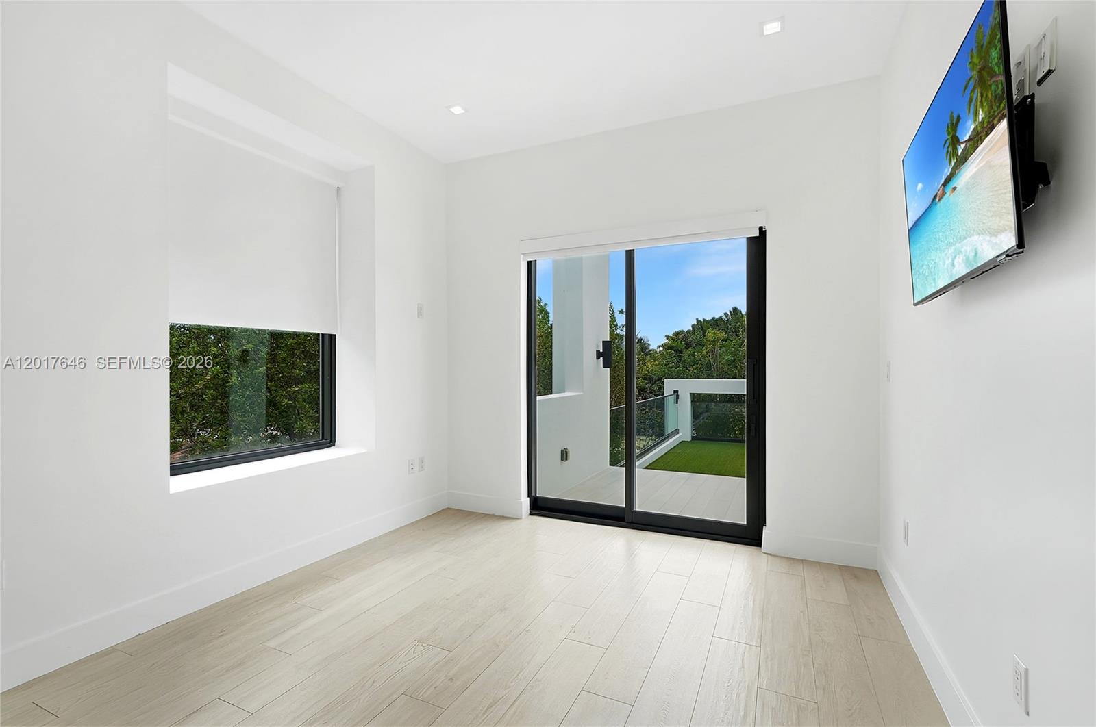 1311 Bay Dr Miami Beach, FL 33141
