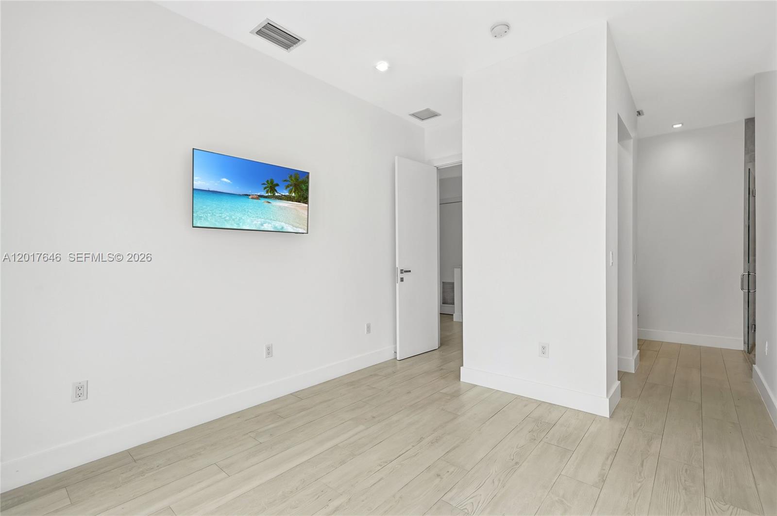 1311 Bay Dr Miami Beach, FL 33141