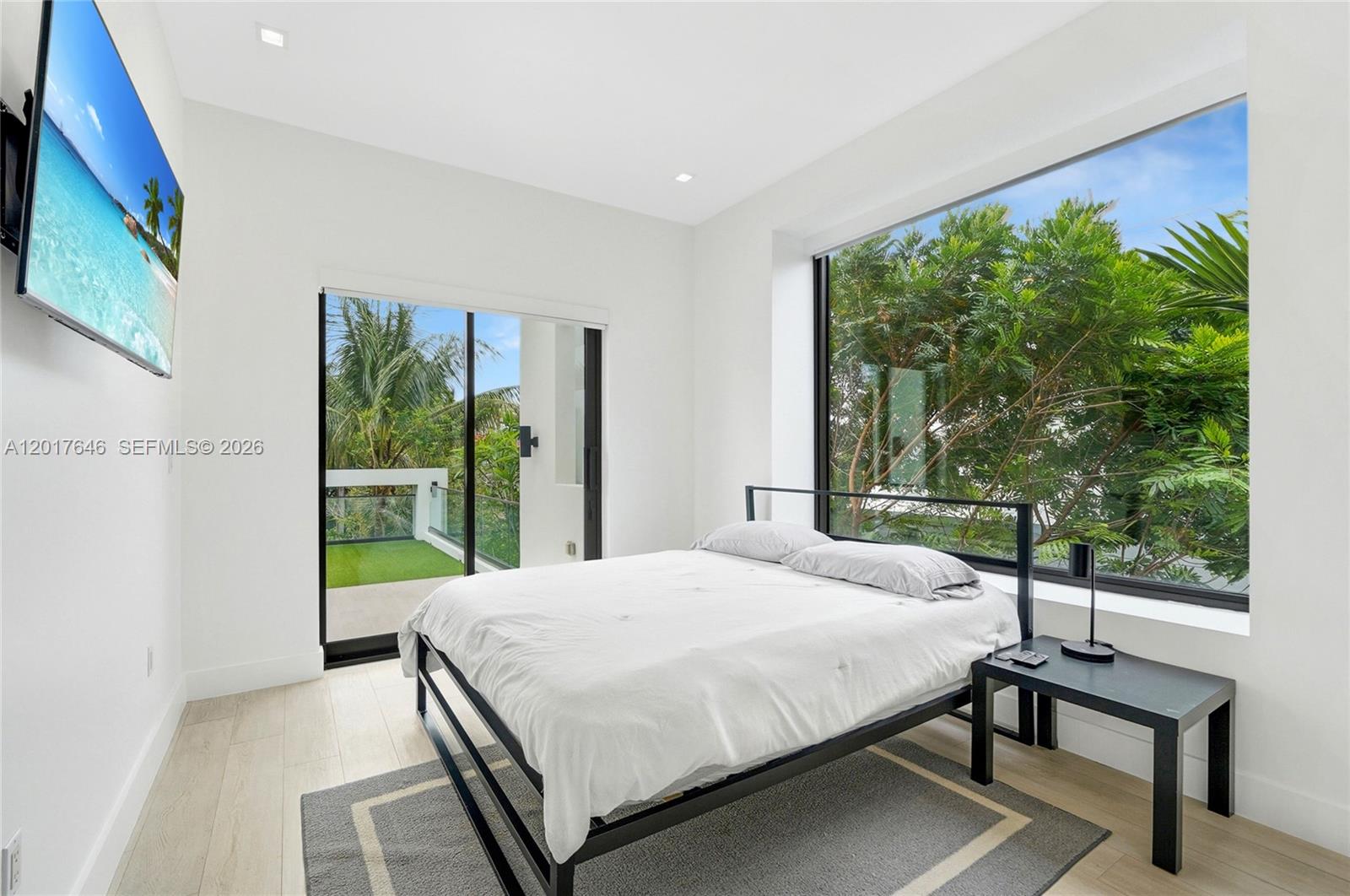 1311 Bay Dr Miami Beach, FL 33141