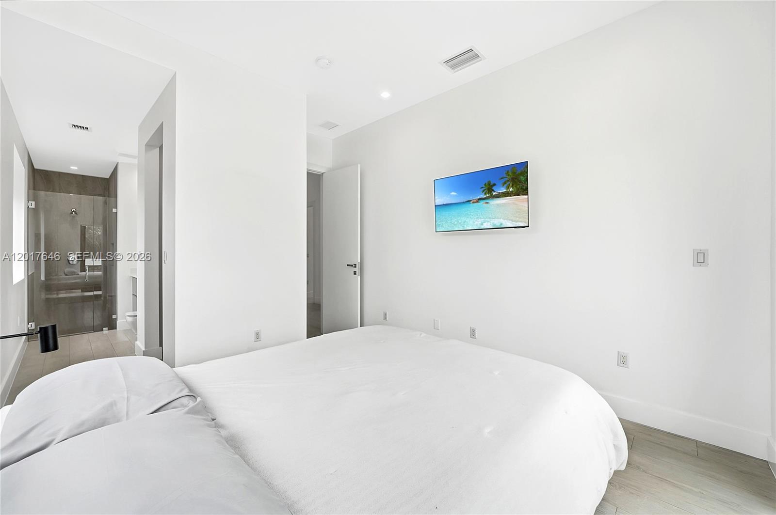 1311 Bay Dr Miami Beach, FL 33141