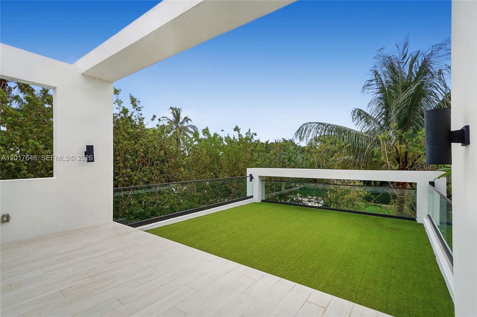 1311 Bay Dr Miami Beach, FL 33141
