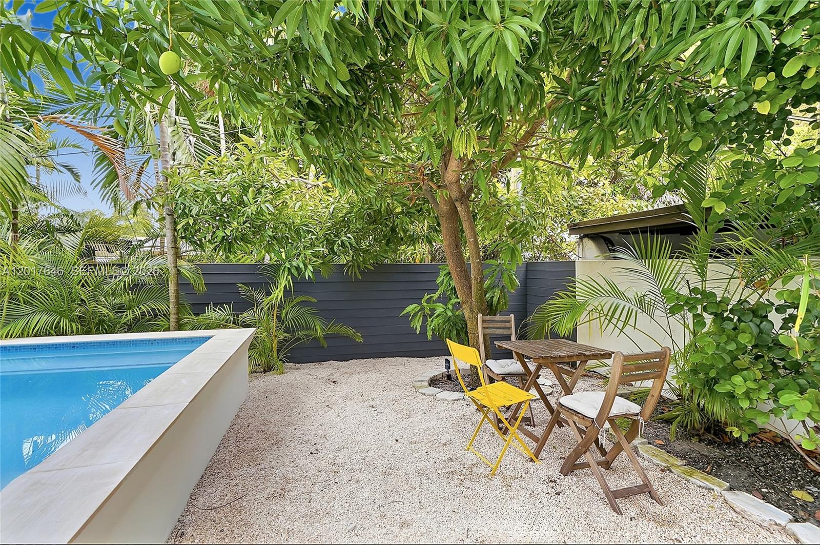 1311 Bay Dr Miami Beach, FL 33141