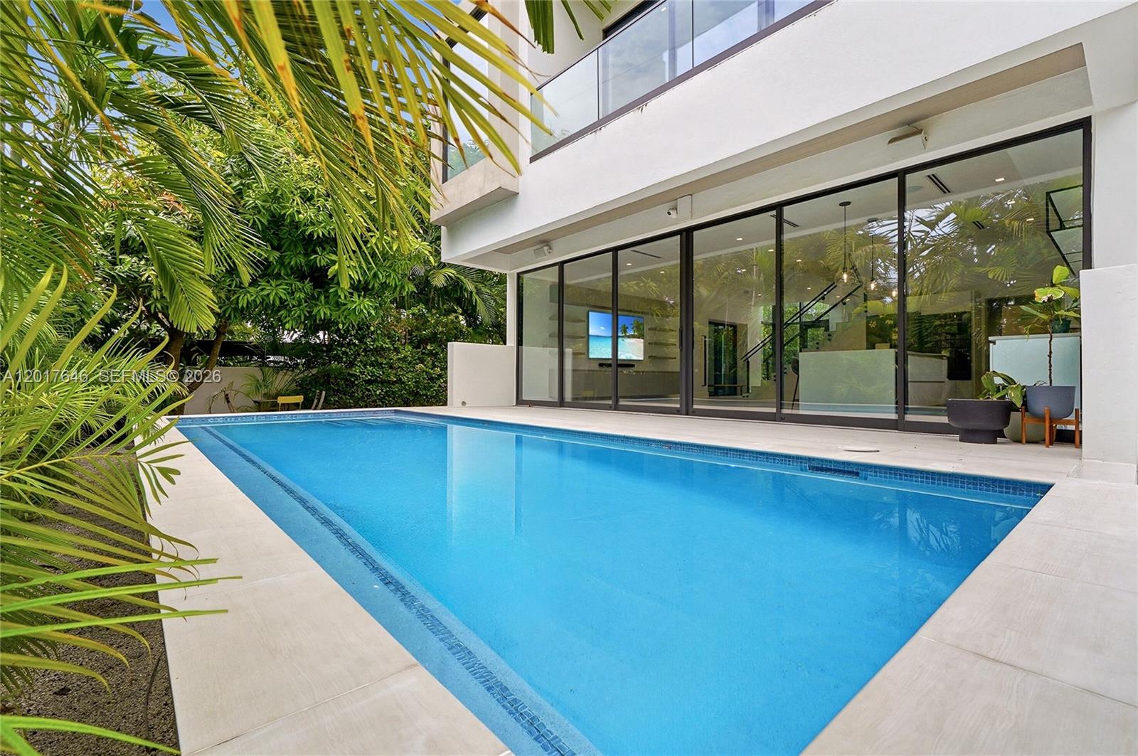 1311 Bay Dr Miami Beach, FL 33141