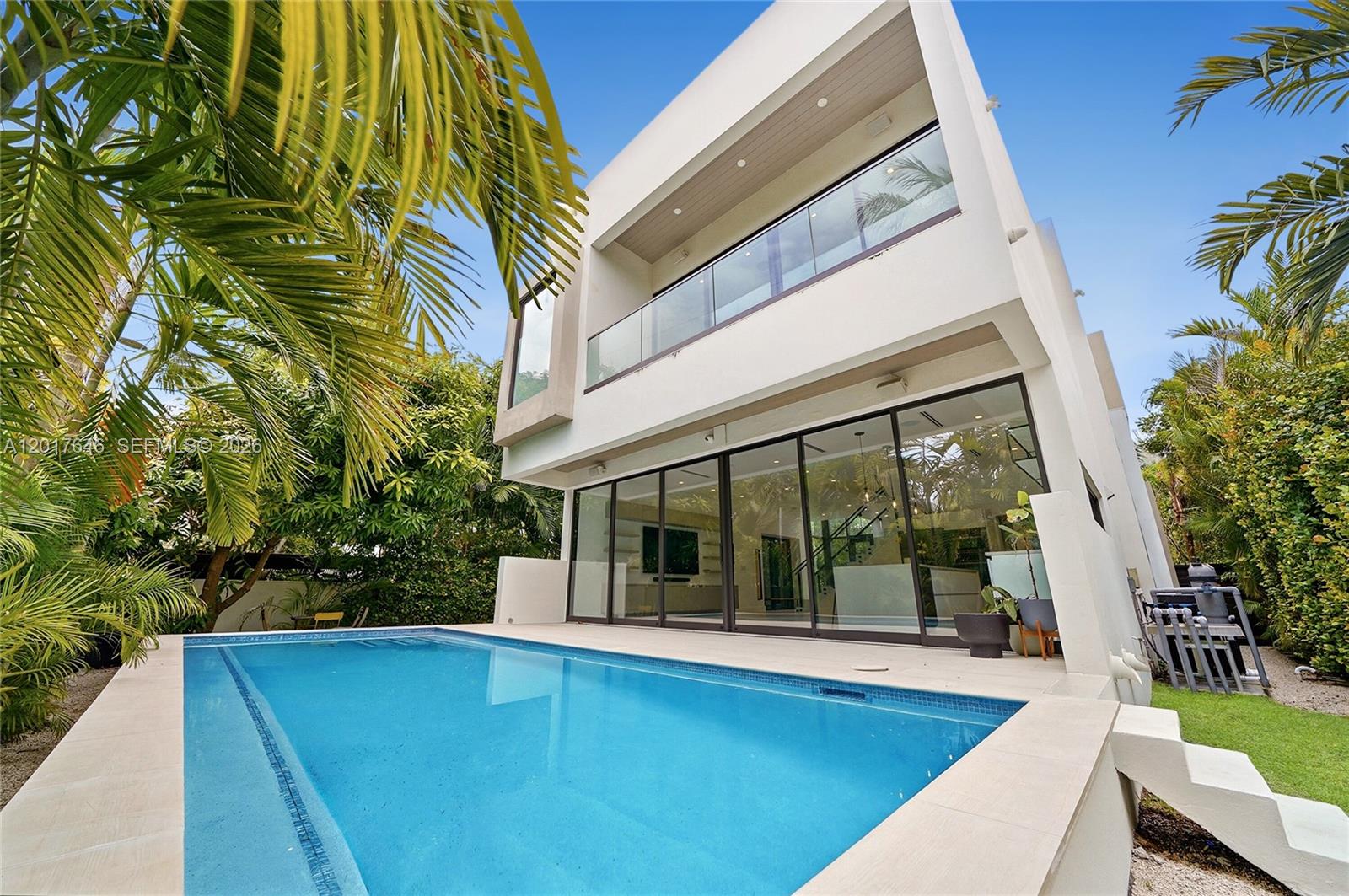 1311 Bay Dr Miami Beach, FL 33141