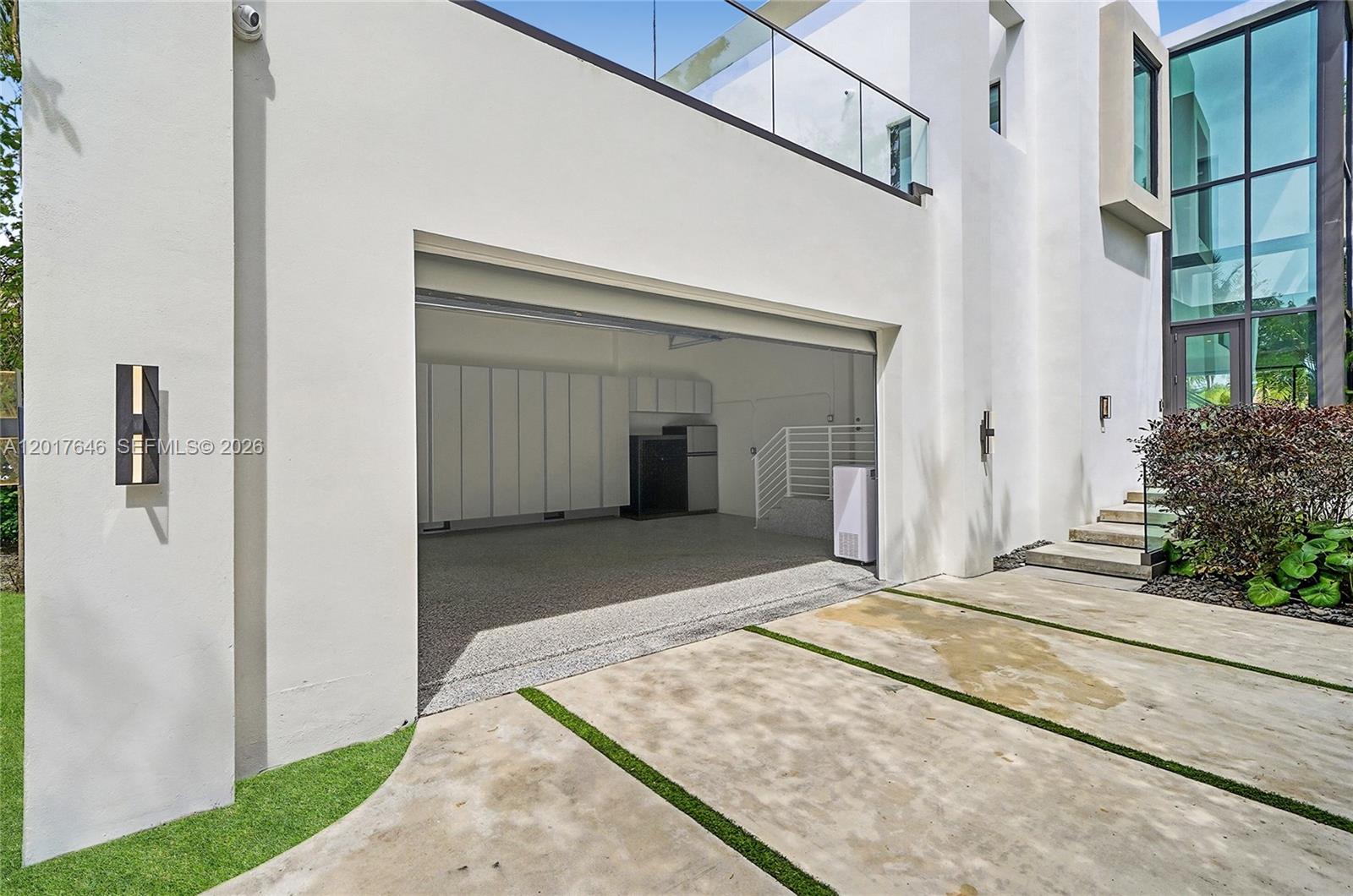 1311 Bay Dr Miami Beach, FL 33141